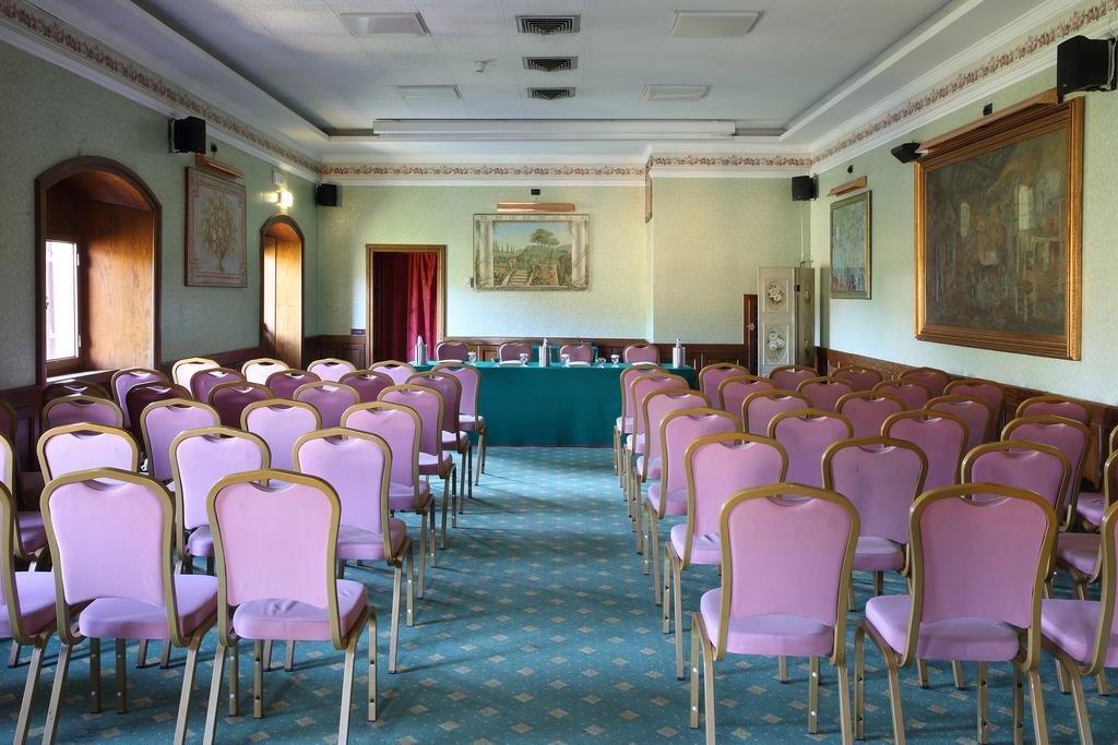 Hotel Villa Delle Rose Пеша Екстериор снимка