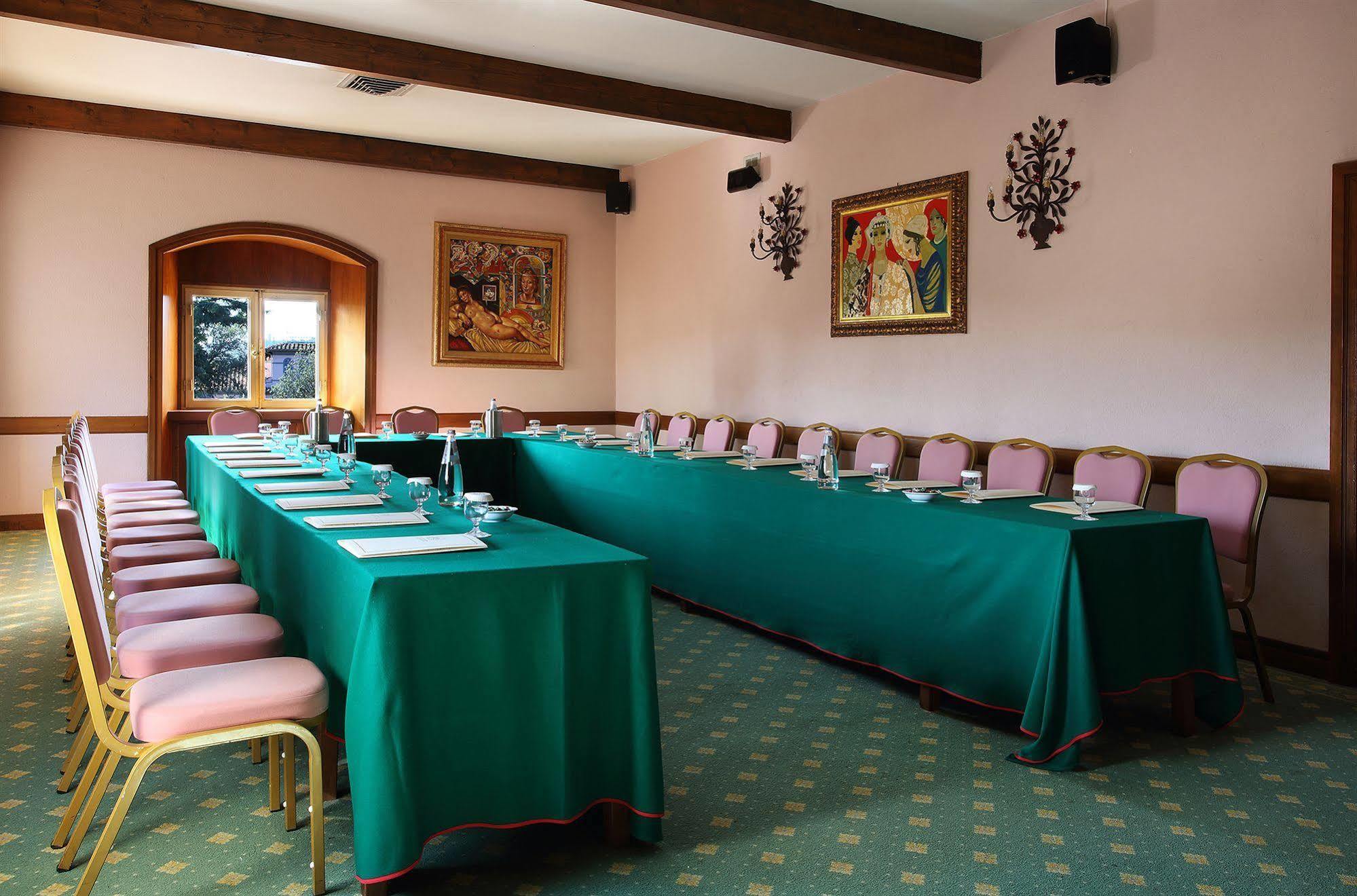 Hotel Villa Delle Rose Пеша Екстериор снимка